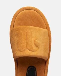 Nanushka Berrington - Logo Slides - Mustard 9 Nanushka Berrington - Logo Slides - Mustard -Nanushka Wear Shop BERRINGTON MUSTARD SUEDE 04 751f28fb 7e75 4bc1 ac4f 296375e7f574