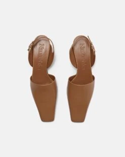 Nanushka Enaji - Leather Sandals - Nut Brown 15 Nanushka Enaji - Leather Sandals - Nut Brown -Nanushka Wear Shop ENAJI NUT BROWN NAPPA 07 d9bc2978 81e2 4d82 afe9 165083480182