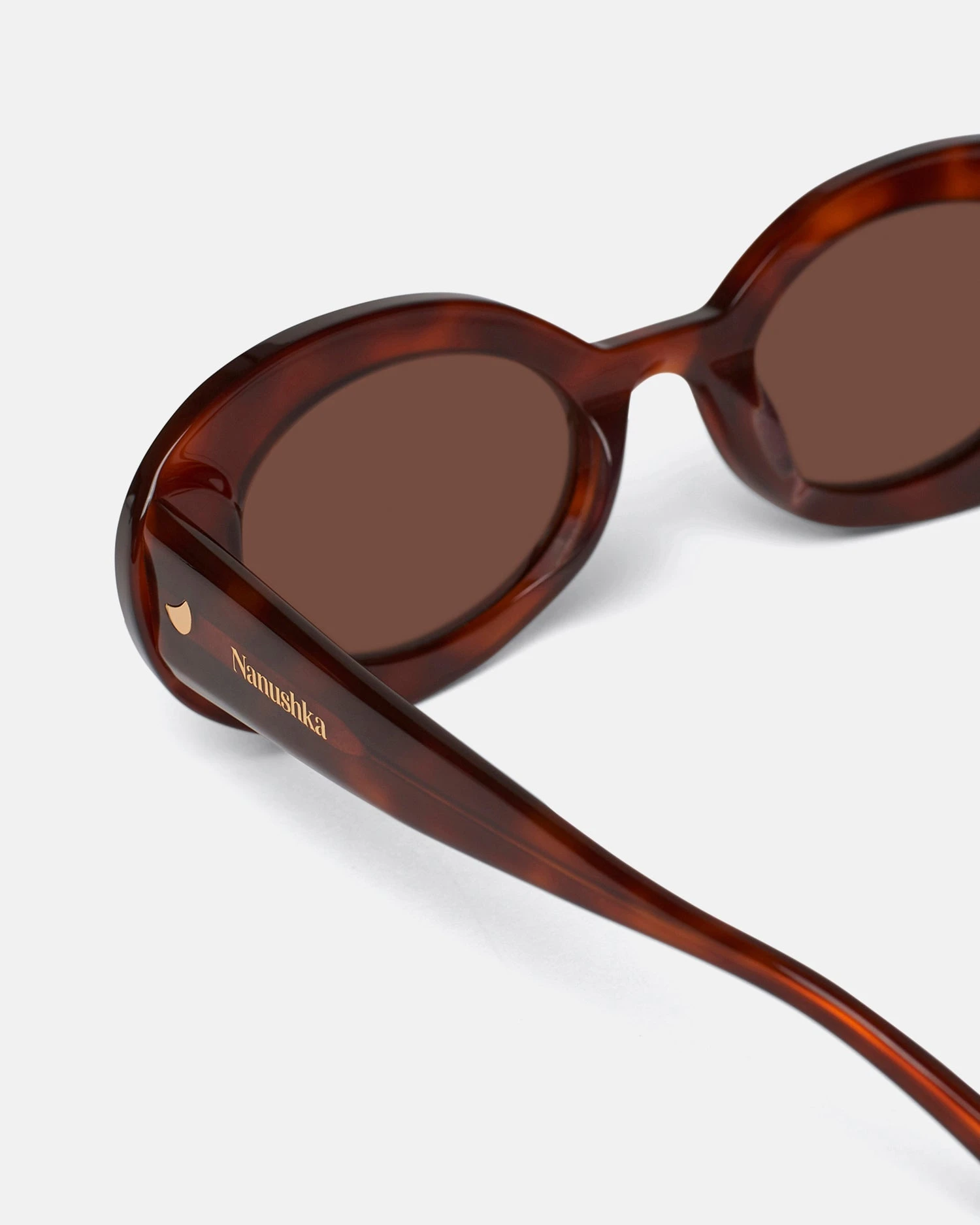 Nanushka Giva - Bio-Plastic Oval Sunglasses - Light Turtle 5 Nanushka Giva - Bio-Plastic Oval Sunglasses - Light Turtle - Image 3