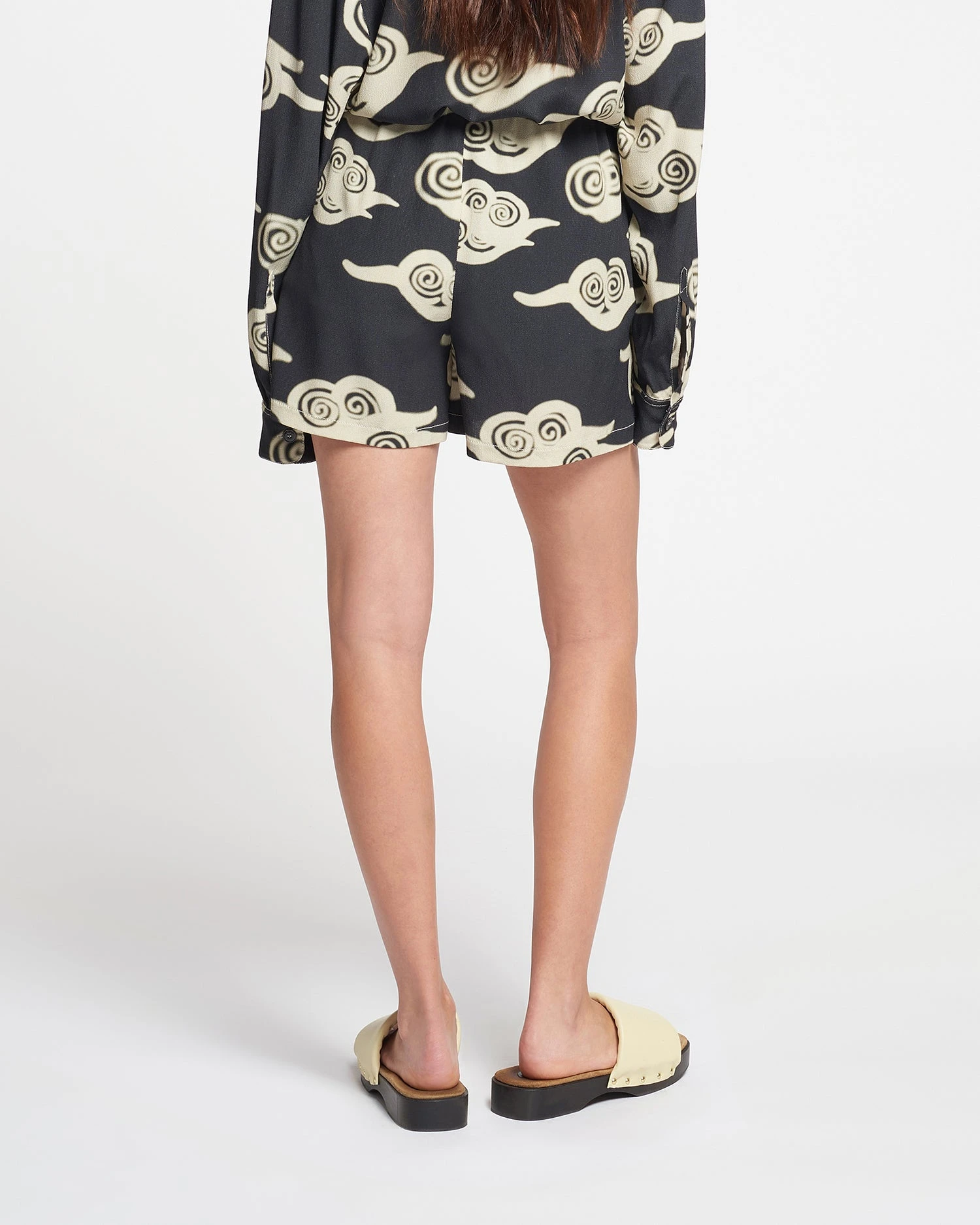 Nanushka Masami - Printed Crepe Shorts - Cloud Black/Creme 4 Nanushka Masami - Printed Crepe Shorts - Cloud Black/Creme - Image 2