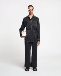 Nanushka Metta - Glass Poplin Shirt Dress - Black -Nanushka Wear Shop NAN SS24 ECOMM WW FULL BODY CROPPED 184 dbec3014 4839 407e 8d17 78f411f0c1f2