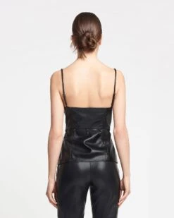 Nanushka Gydia - Okobor™ Alt-Leather Top - Black -Nanushka Wear Shop NAN SS24 ECOMM WW TOP DETAIL CROPPED 71