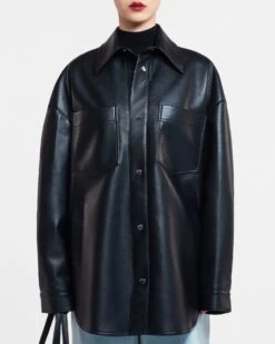 Nanushka Martin - Regenerated Leather Overshirt - Black 14 Nanushka Martin - Regenerated Leather Overshirt - Black -Nanushka Wear Shop NU22CROW00499 MARTIN BLACK REGENERATED LEATHER 04
