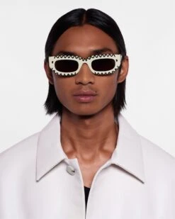 Nanushka Kadee Crochet - Crocheted D-Frame Sunglasses - Cream -Nanushka Wear Shop NU23FWSG00271 KADEECROCHET SHELL BIO PLASTIC 3