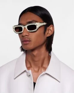 Nanushka Kadee Crochet - Crocheted D-Frame Sunglasses - Cream -Nanushka Wear Shop NU23FWSG00271 KADEECROCHET SHELL BIO PLASTIC 4