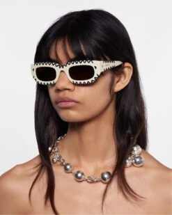 Nanushka Kadee Crochet - Crocheted D-Frame Sunglasses - Cream -Nanushka Wear Shop NU23FWSG00271 KADEE CROCHET SHELL BIO PLASTIC 1