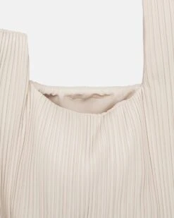 Nanushka Jen - Large Pleated Vegan Leather Clutch - White 12 Nanushka Jen - Large Pleated Vegan Leather Clutch - White -Nanushka Wear Shop NW21RSBG04271 JENLARGE OFFWHITE PLEATEDALT LEATHER 06