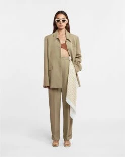 Nanushka Shoul - Printed Silk Scarf - Creme Monogram -Nanushka Wear Shop NW23RSSC02172 SHOUL CREMEMONOGRAM SILK 03