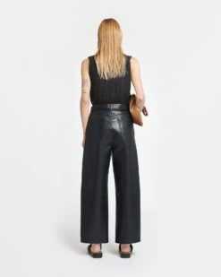 Nanushka Sanna - Belted Regenerated Leather Pants - Black -Nanushka Wear Shop NW24RSPA02299 SANNA BLACK REGENERATEDLEATHER 02