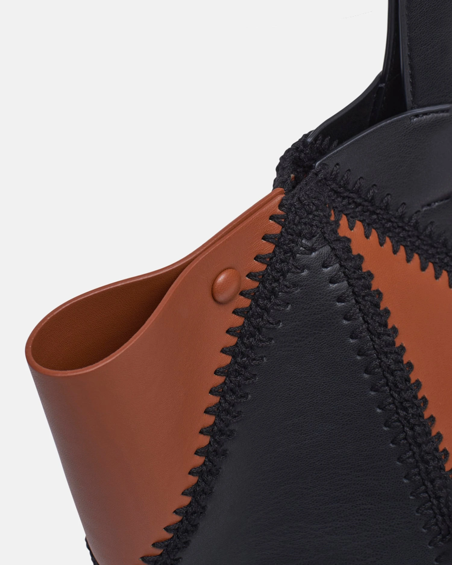 Nanushka The Origami Tote - Alt-Nappa Crochet Tote - Tan/Black Fw22 6 Nanushka The Origami Tote - Alt-Nappa Crochet Tote - Tan/Black Fw22 - Image 4