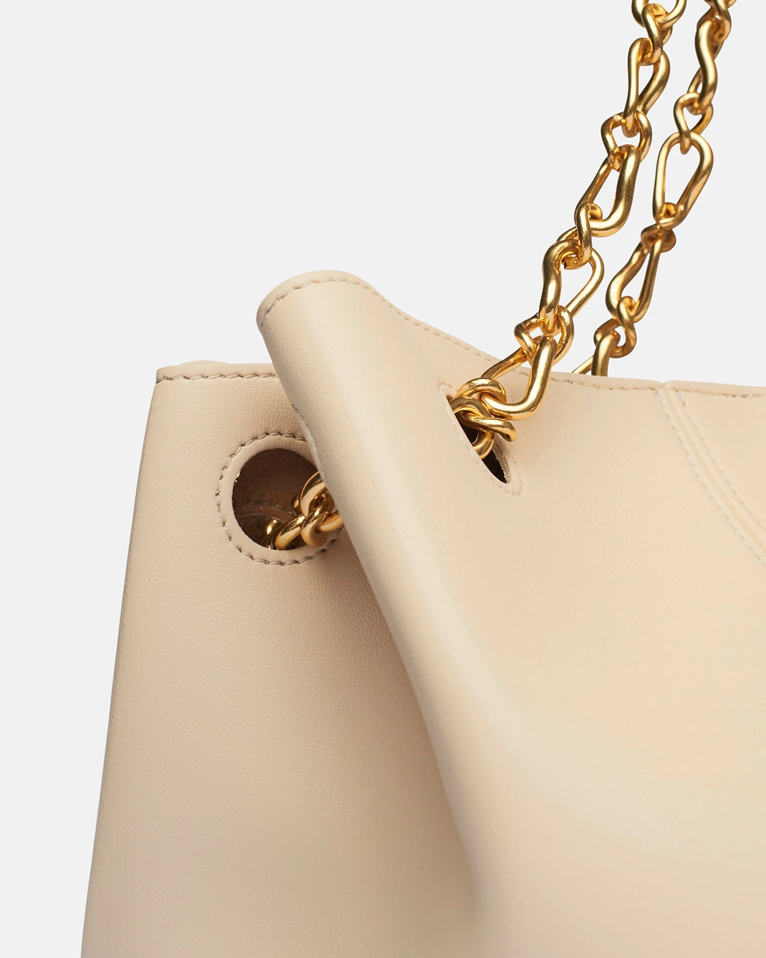 Nanushka The Gather Bucket - Alt-Nappa Bucket Bag - Creme 4 Nanushka The Gather Bucket - Alt-Nappa Bucket Bag - Creme - Image 2